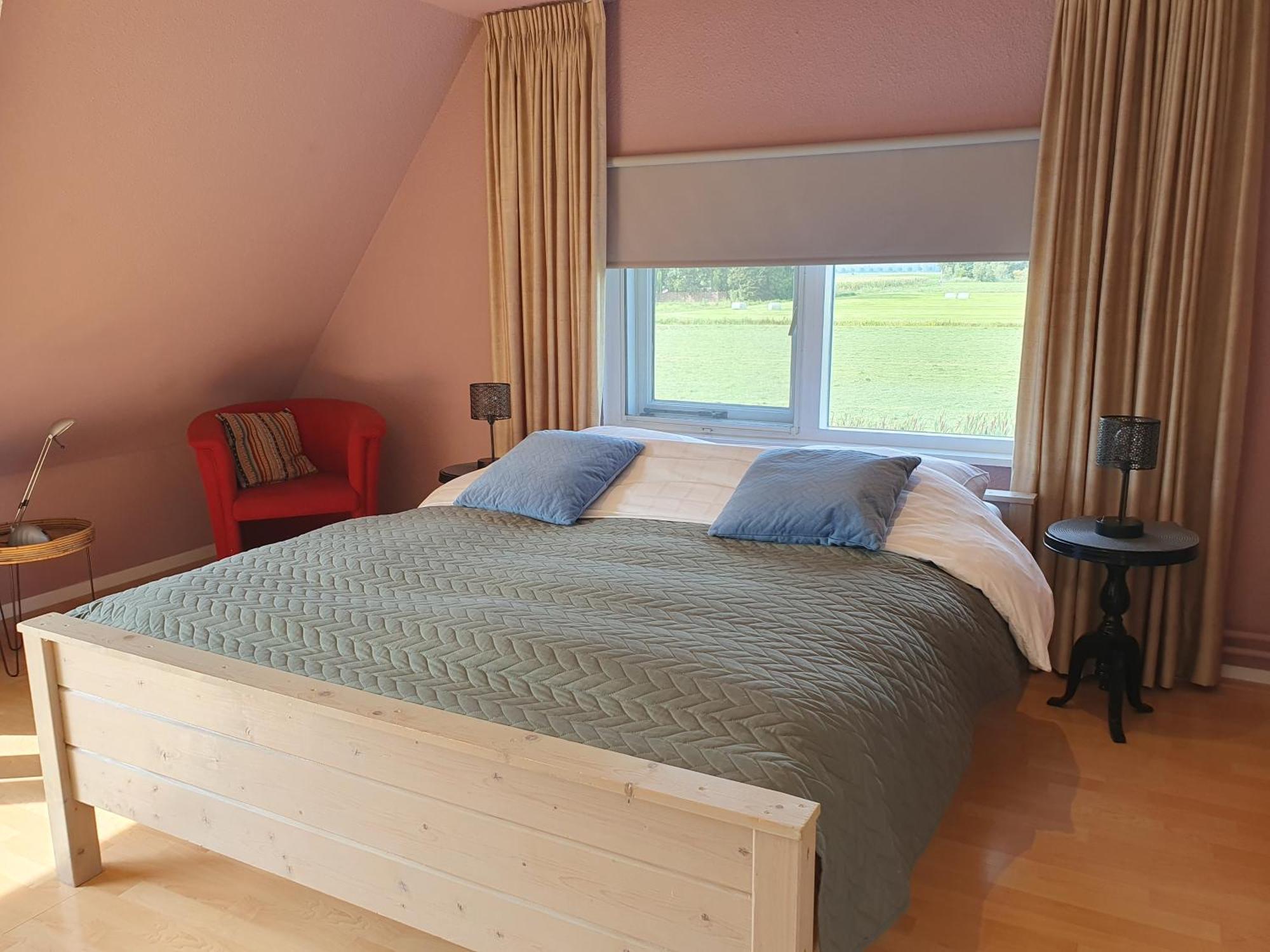 Zonnig Appartement Maasbommel. Kültér fotó