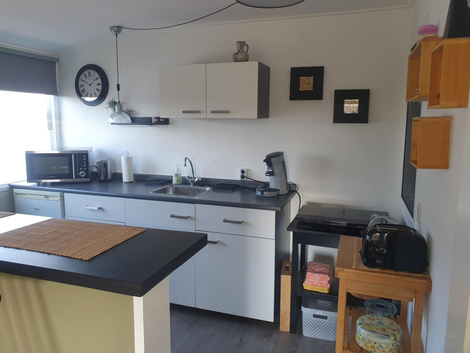 Zonnig Appartement Maasbommel. Kültér fotó
